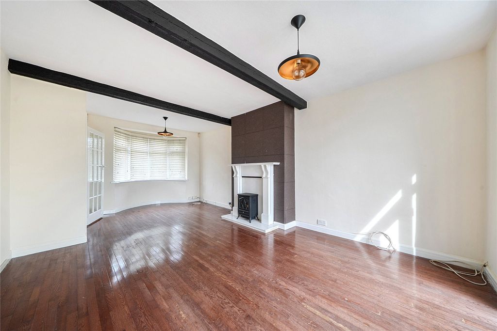 Property photo 2 of 15 Picture No. 12