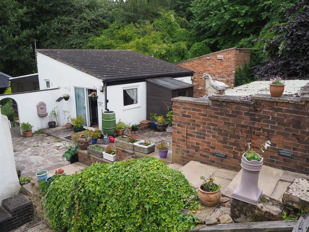 Property photo 3 of 17 Photo 2