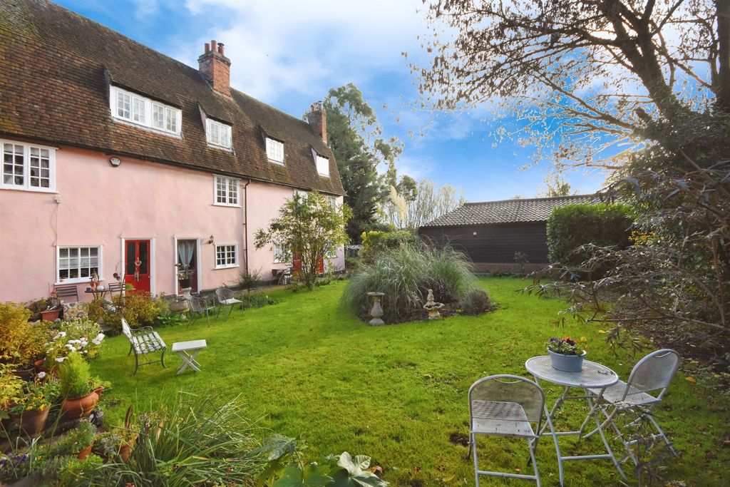 Property photo 2 of 19