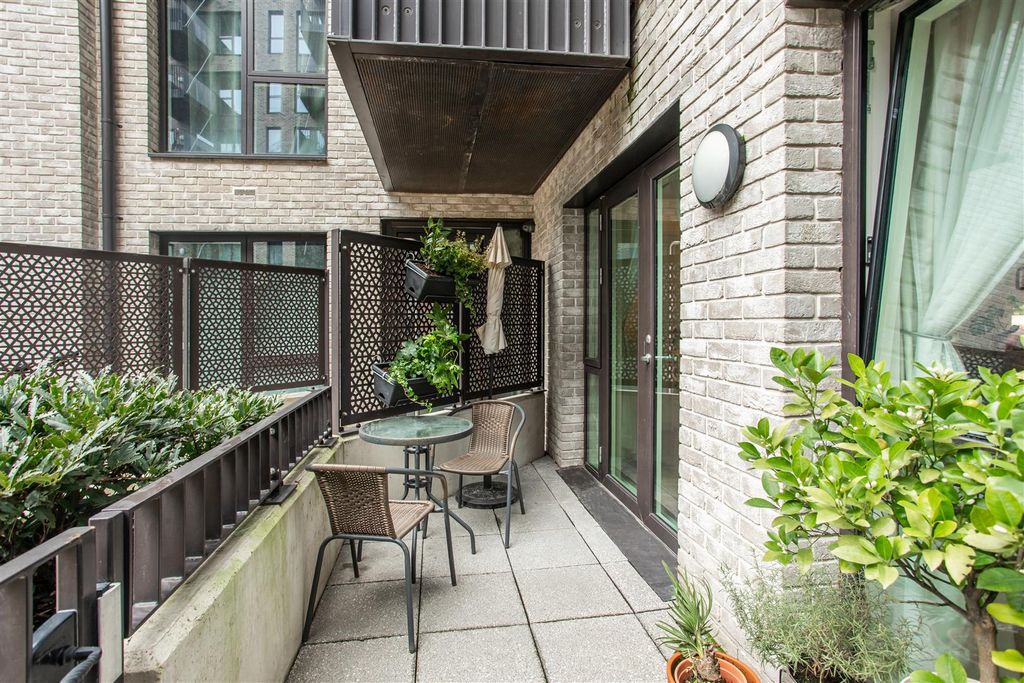 Property photo 3 of 20 Private Patio