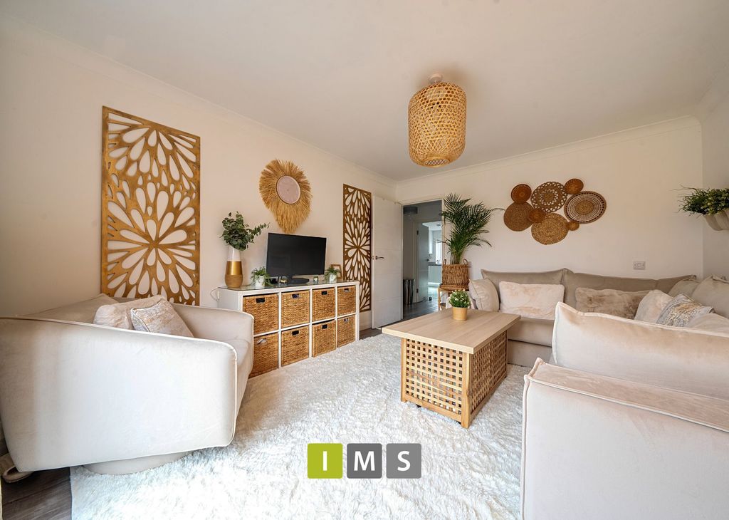 Property photo 3 of 22