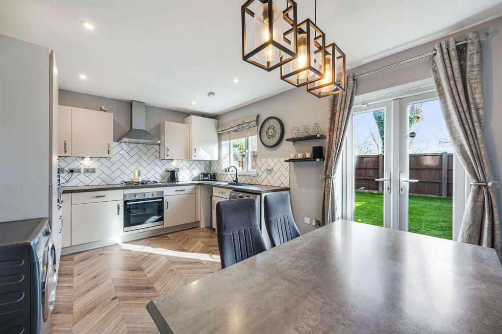 Property photo 3 of 30