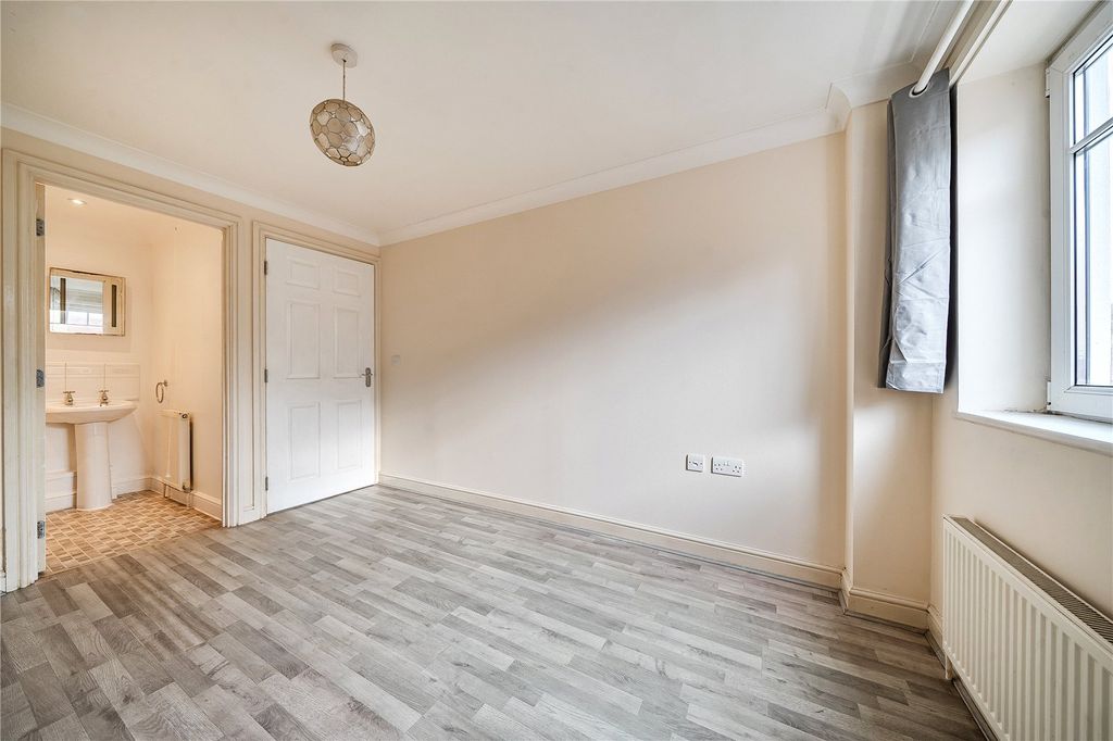 Property photo 3 of 10 Picture No. 03