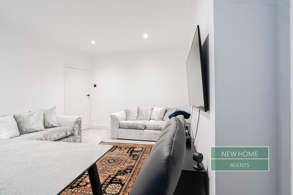 Property photo 3 of 22 Photo 10