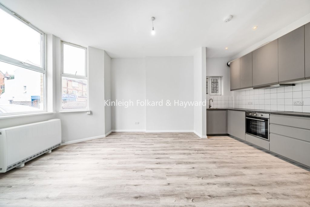 Property photo 2 of 7 0Acaeb7F-5B1d-4654-9