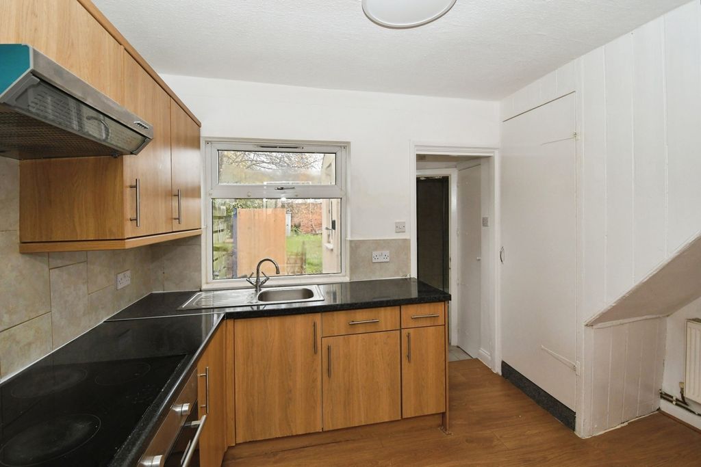 Property photo 2 of 9 Photo