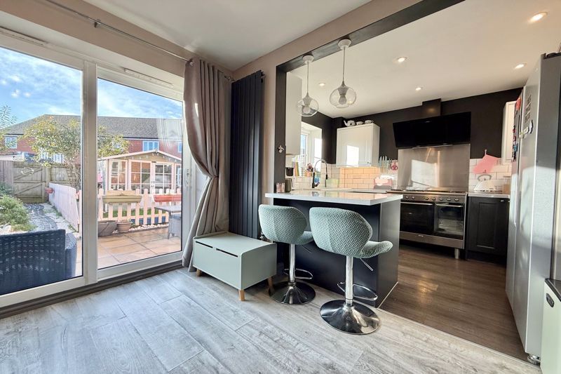 Property photo 2 of 20 Kitchen/Dining