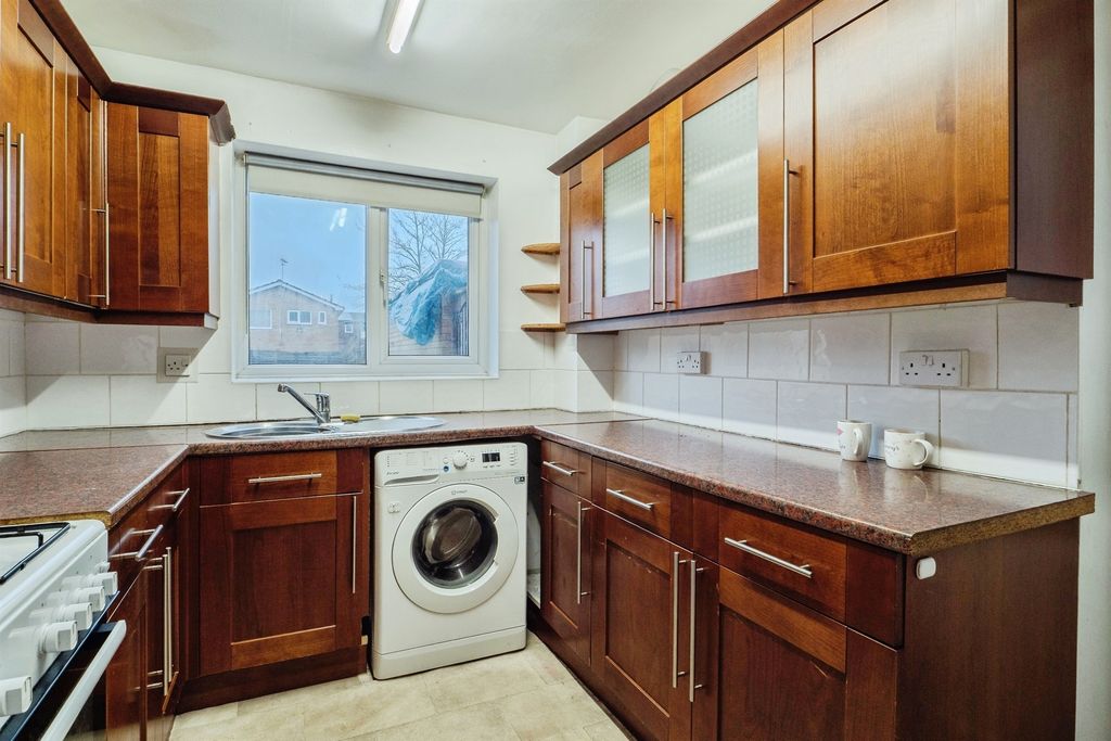 Property photo 3 of 15