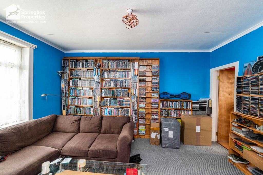 Property photo 2 of 12 Image 1