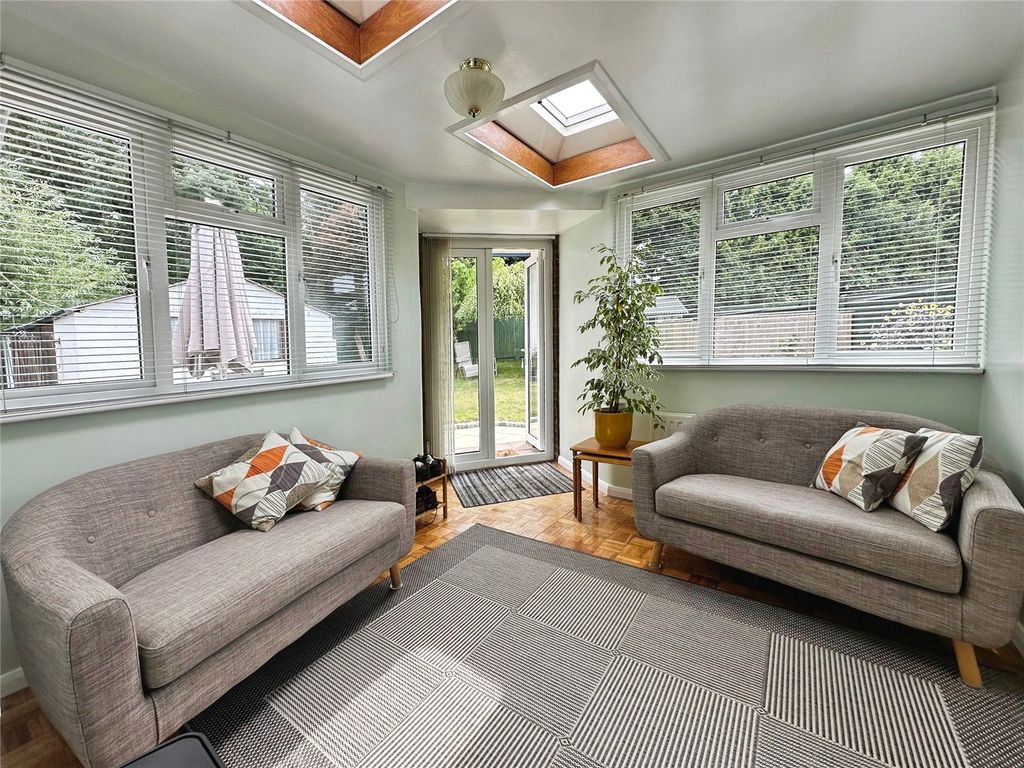 Property photo 2 of 16 Picture No. 15
