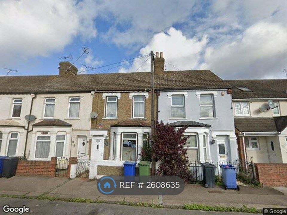 Property photo 1 of 12