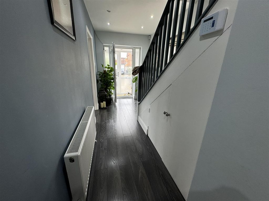 Property photo 2 of 14 Img_3868.Jpg