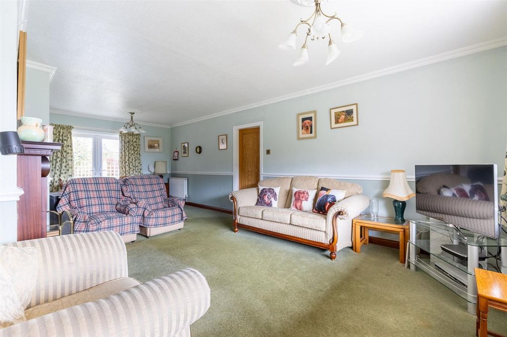 Property photo 2 of 16 6Windmilldrive-4.Jpg