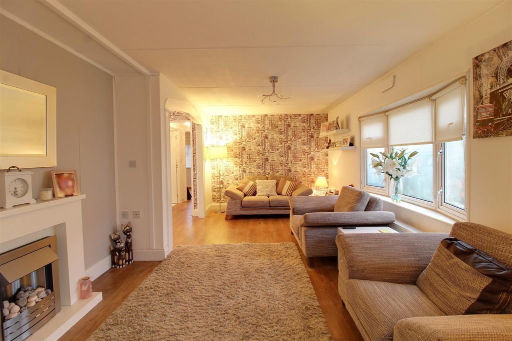 Property photo 2 of 17 Img_1837-Img_1839.Jpg