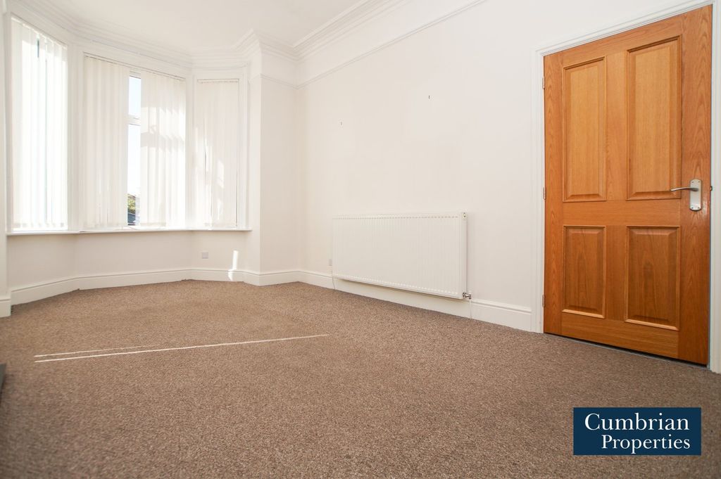 Property photo 2 of 22 Lounge