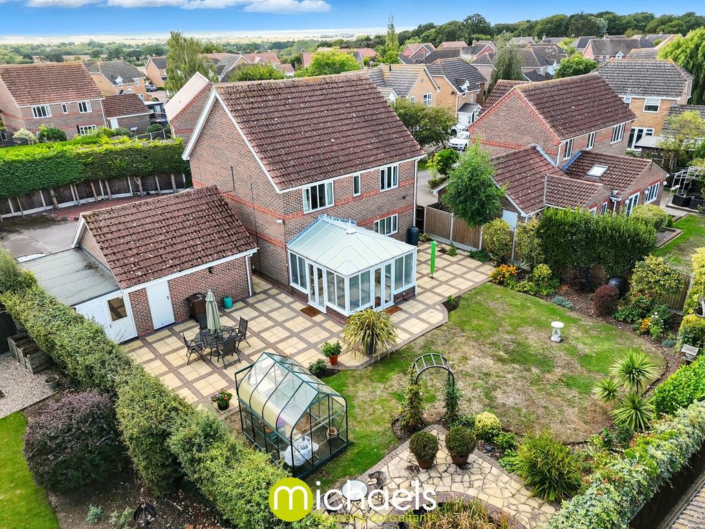 Property photo 2 of 45