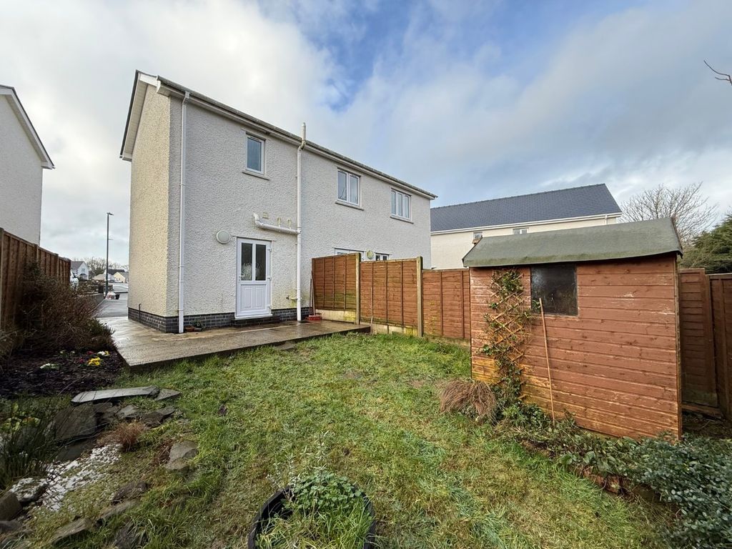 Property photo 2 of 19