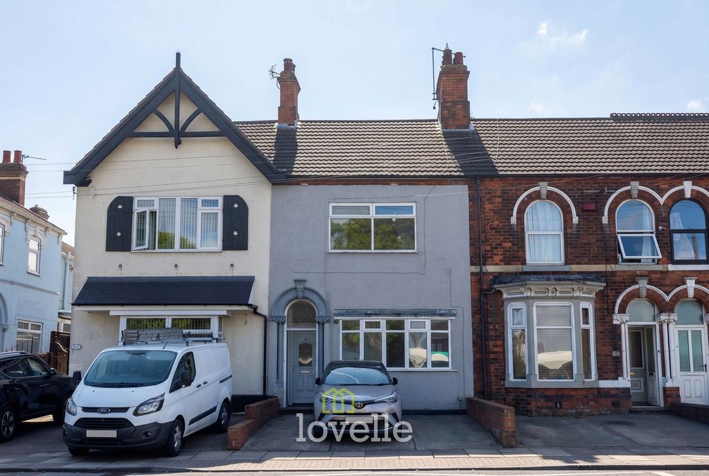 Property photo 1 of 28