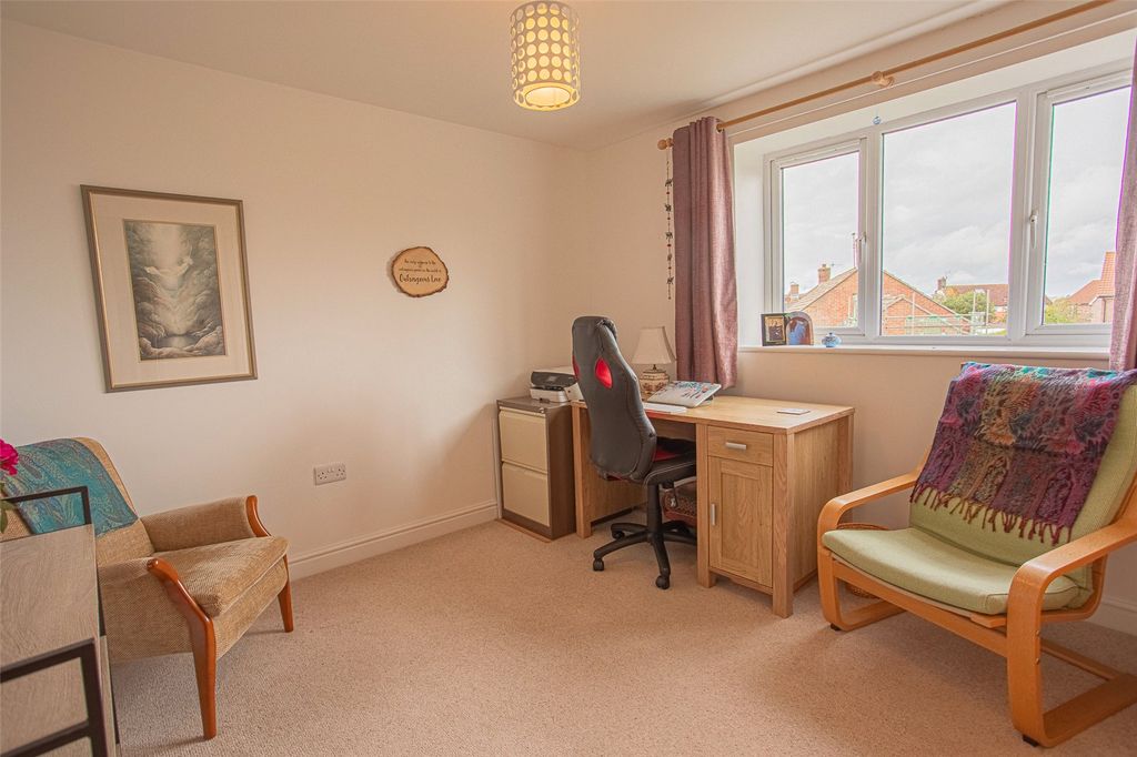 Property photo 2 of 19 Picture No. 02