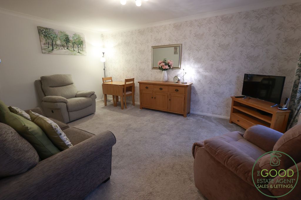 Property photo 2 of 15