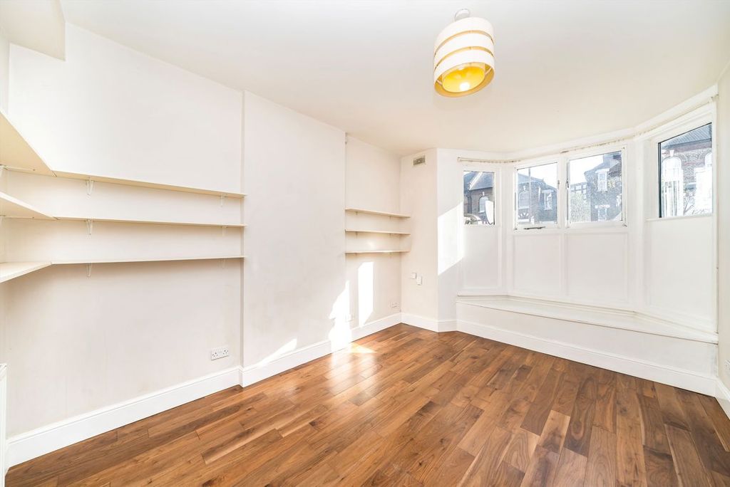 Property photo 1 of 4