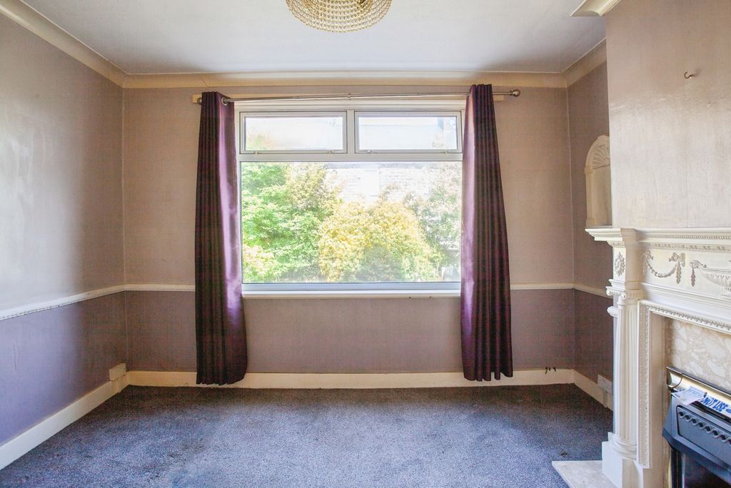 Property photo 3 of 19 Pbox-Img.Jpg