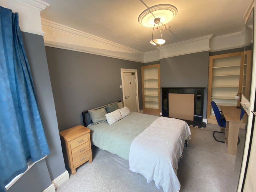 Property photo 3 of 27