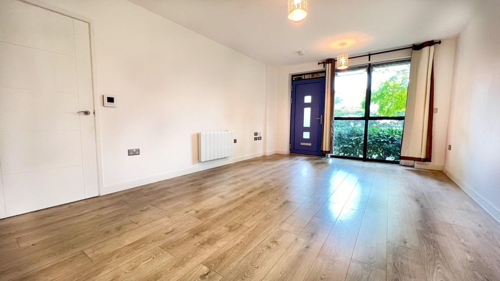 Property photo 3 of 13 Picture No. 07