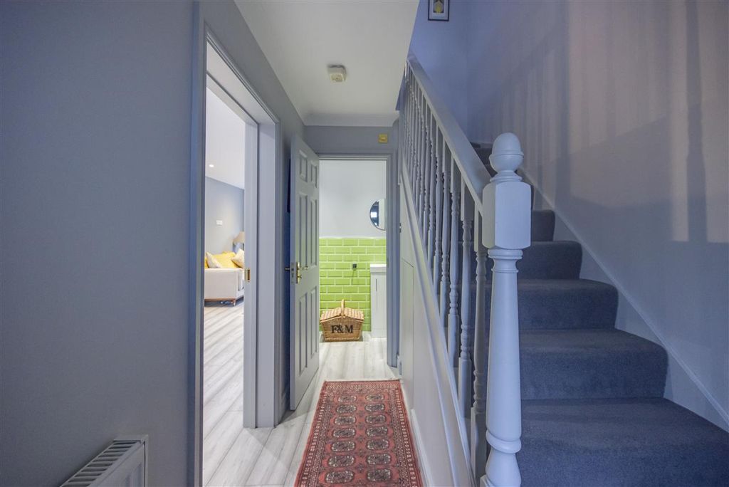 Property photo 3 of 15 Hall ( Ground Floor)