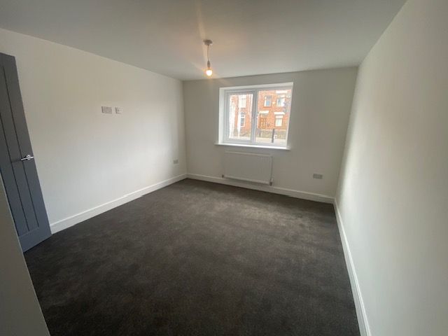 Property photo 2 of 39