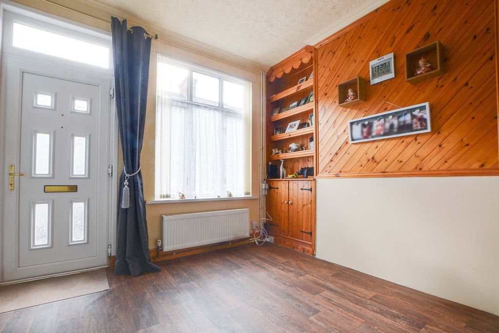 Property photo 2 of 15