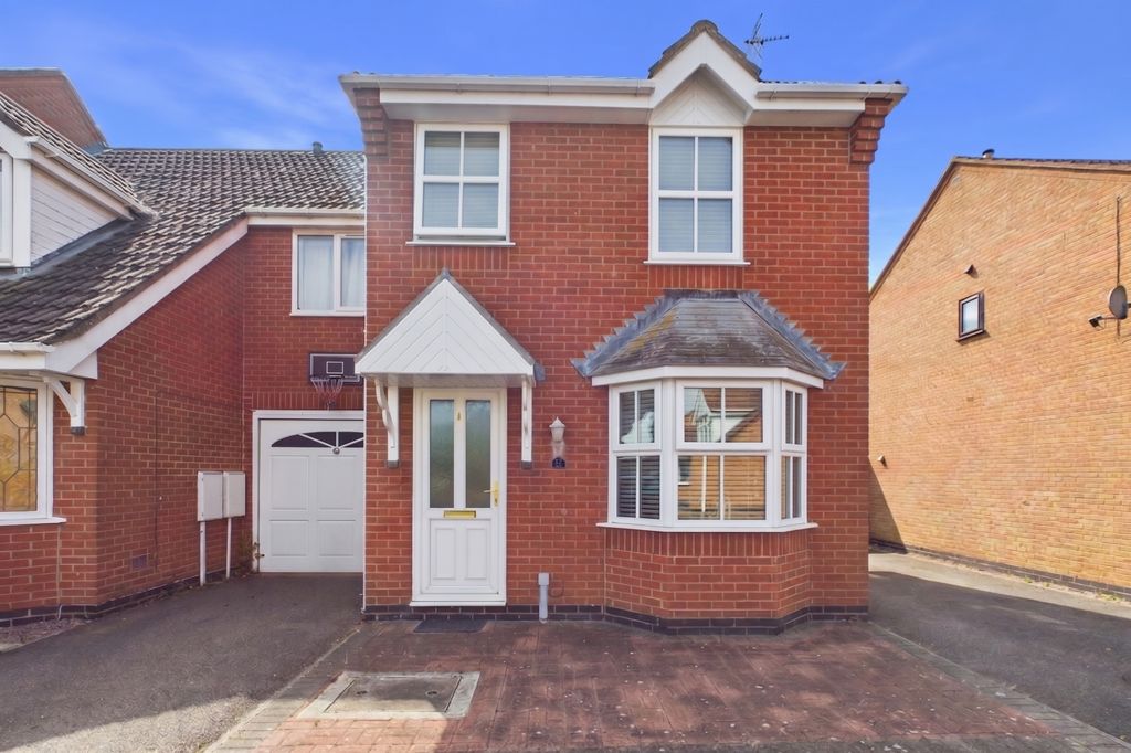 Property photo 1 of 14 Book Online Or Call To View Now