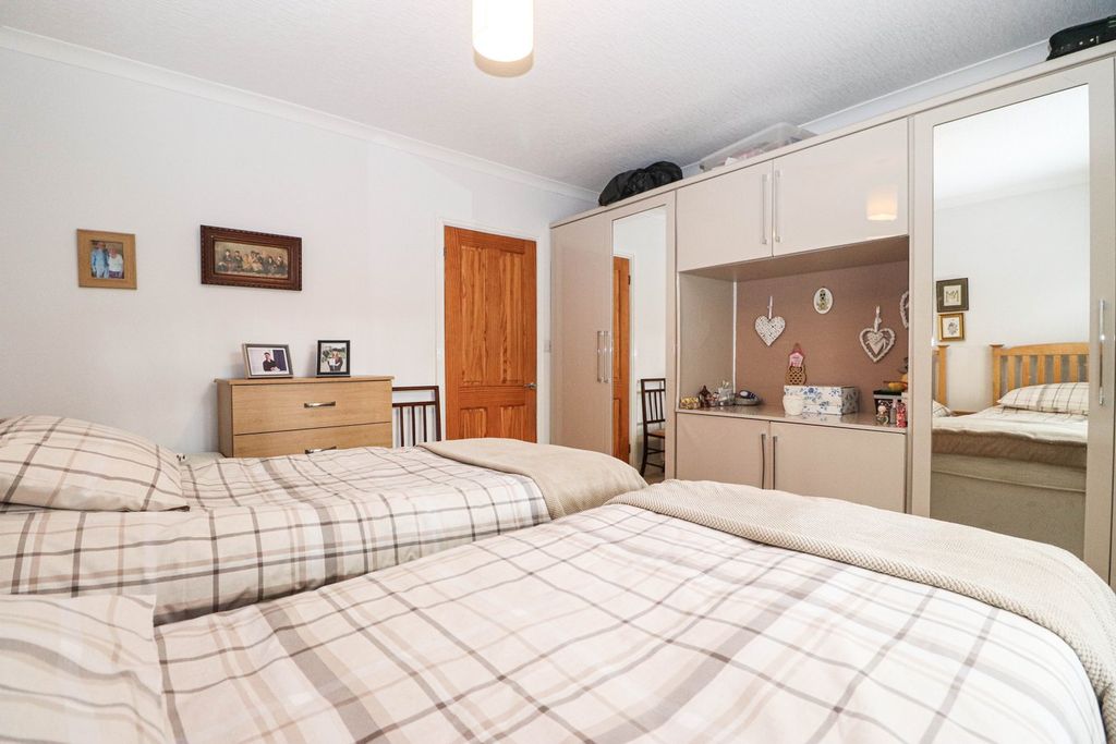 Additional image 12 of 2 bed flat for saleVictoria Place, Carlisle CA1