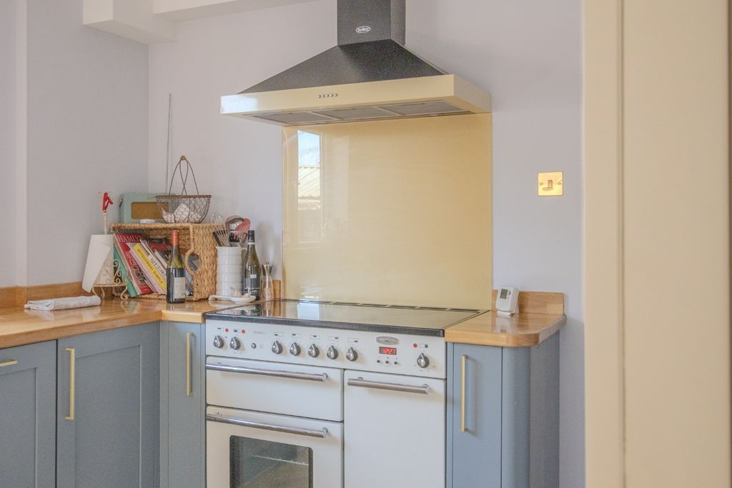 Property photo 3 of 25 5339183
