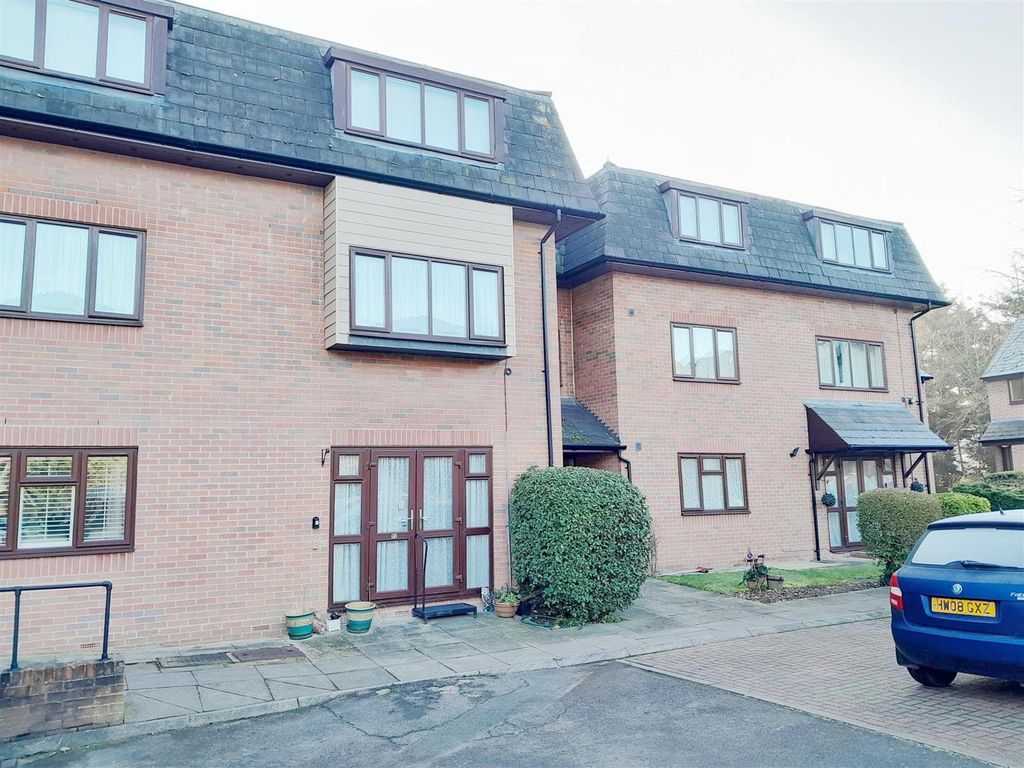 Property photo 1 of 11 Front Westcombe.Jpg