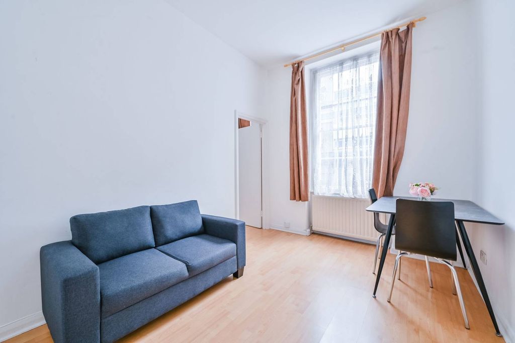 Property photo 2 of 7