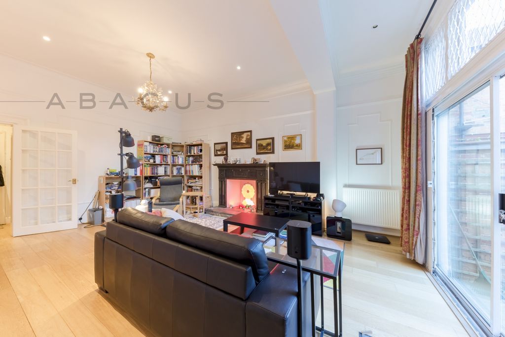 Property photo 3 of 19 Photo 3