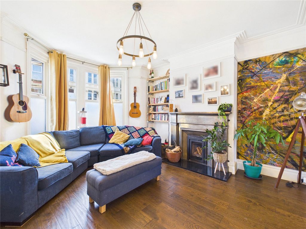 Property photo 3 of 30 Picture No. 07