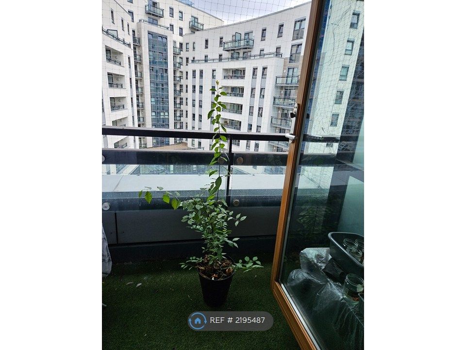 Property photo 3 of 8 Balcony