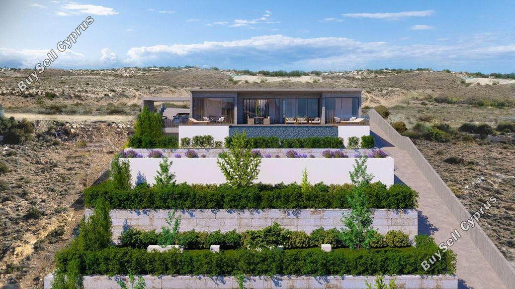 Property photo 2 of 10