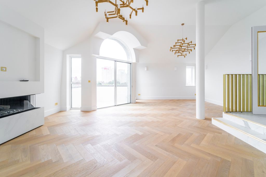 Property photo 3 of 22 Ndb06593