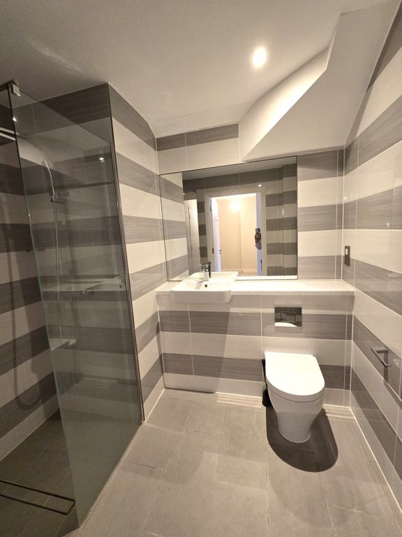 Property photo 3 of 6 Gallery