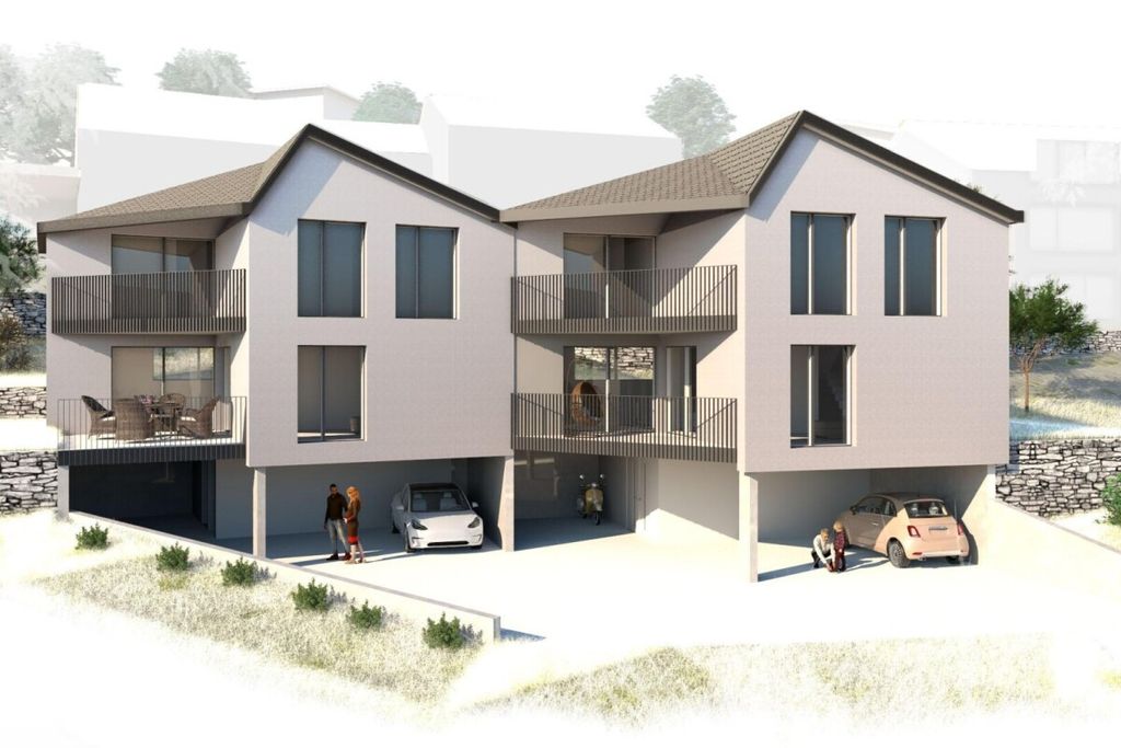 Property photo 3 of 6