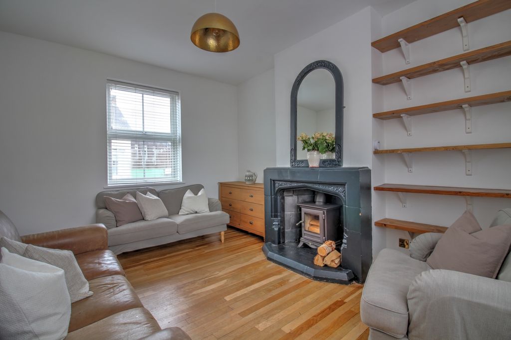 Property photo 1 of 9 Img_0962_3_4