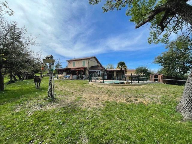 Property photo 2 of 47