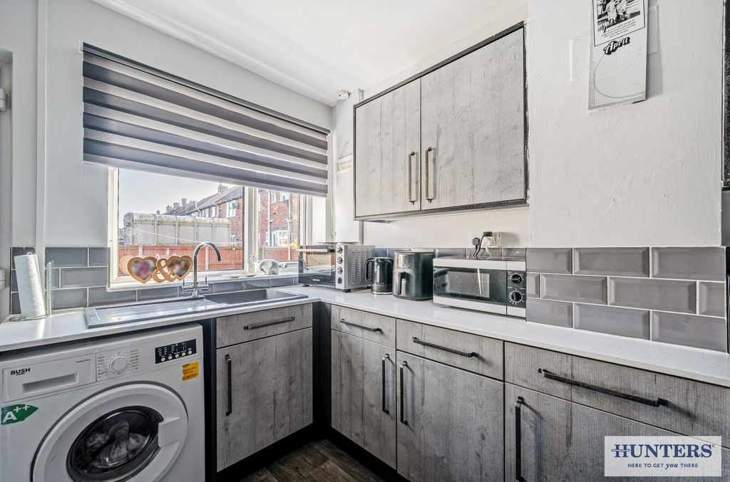 Property photo 3 of 18 7Bf9389d-48F3-44ba-9185-4Aa8062E6d2A.Jpg