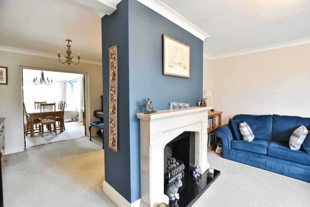 Property photo 3 of 31 Fireplace