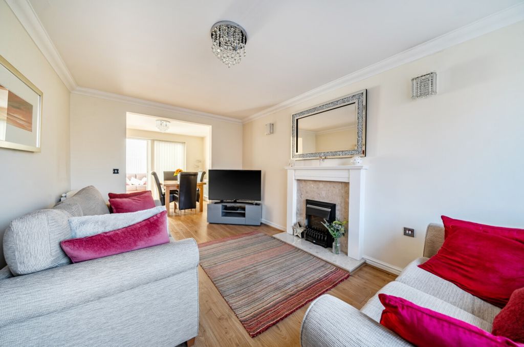 Property photo 2 of 25 1420967-25-69A5Aa9A4Ff96