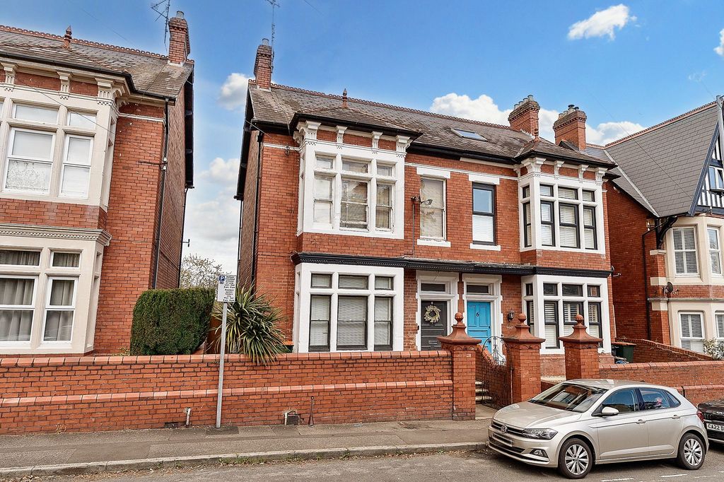 Property photo 1 of 27