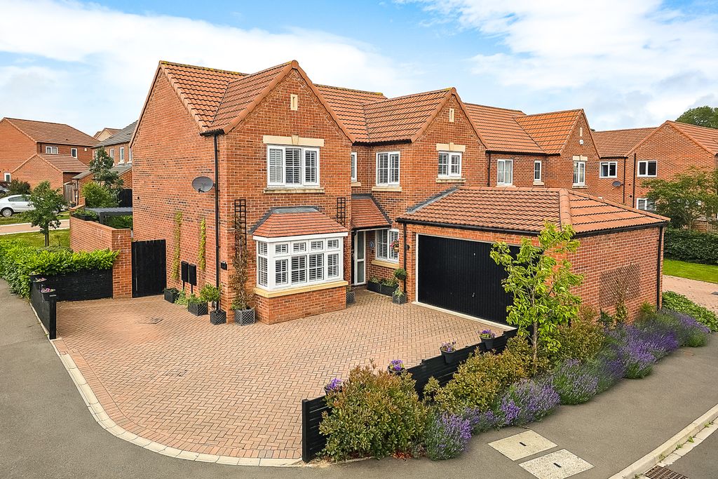 Property photo 1 of 23 1